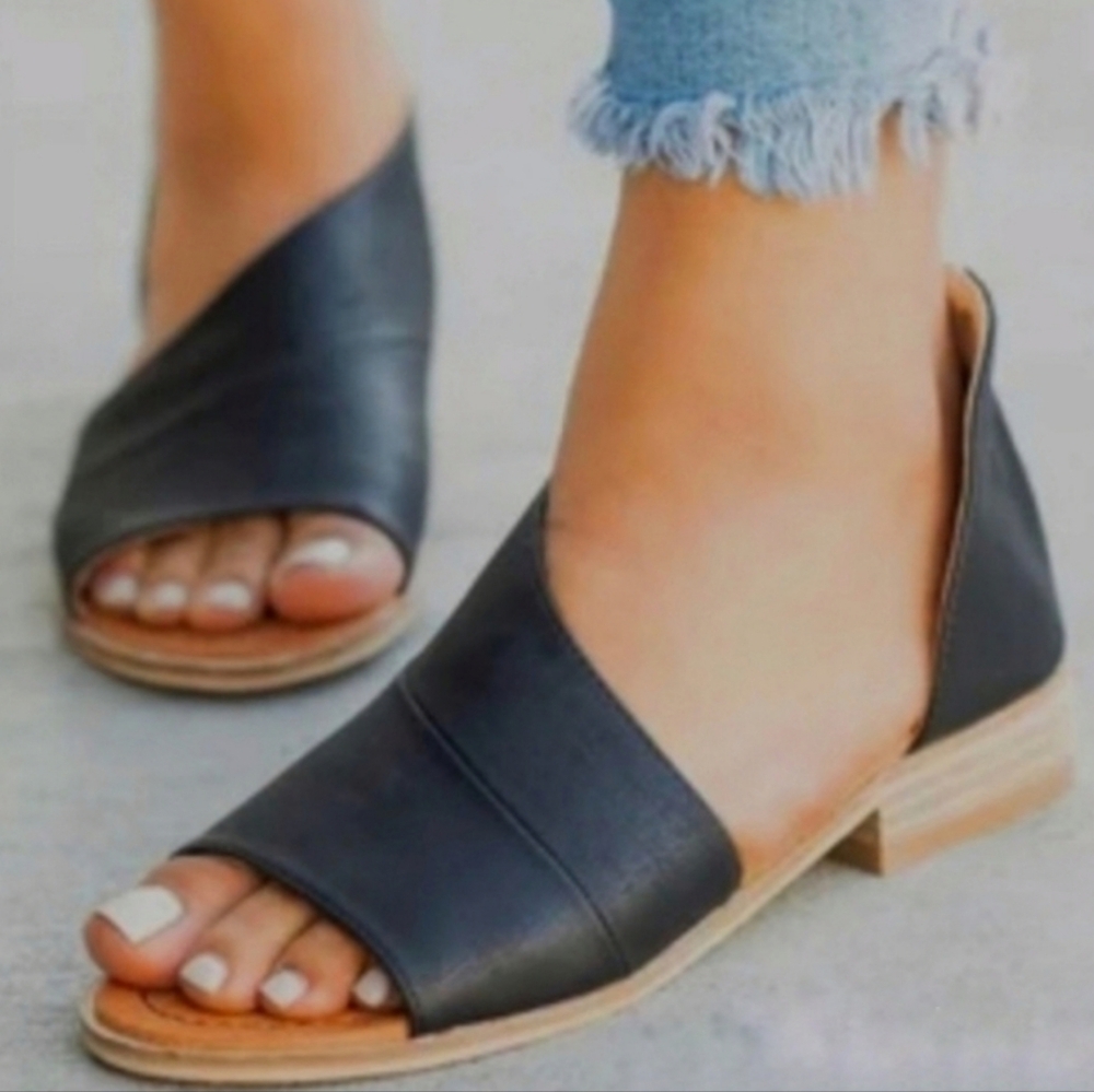Sole Society COLVAN Black Leather D'Orsay Side Cutout Slip-On Loafer Sandals 9.5